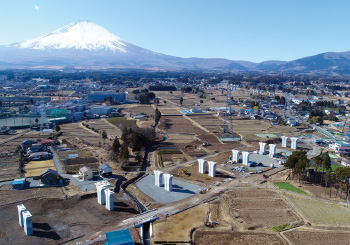 新東名ぐみ沢上高架橋（静岡県）