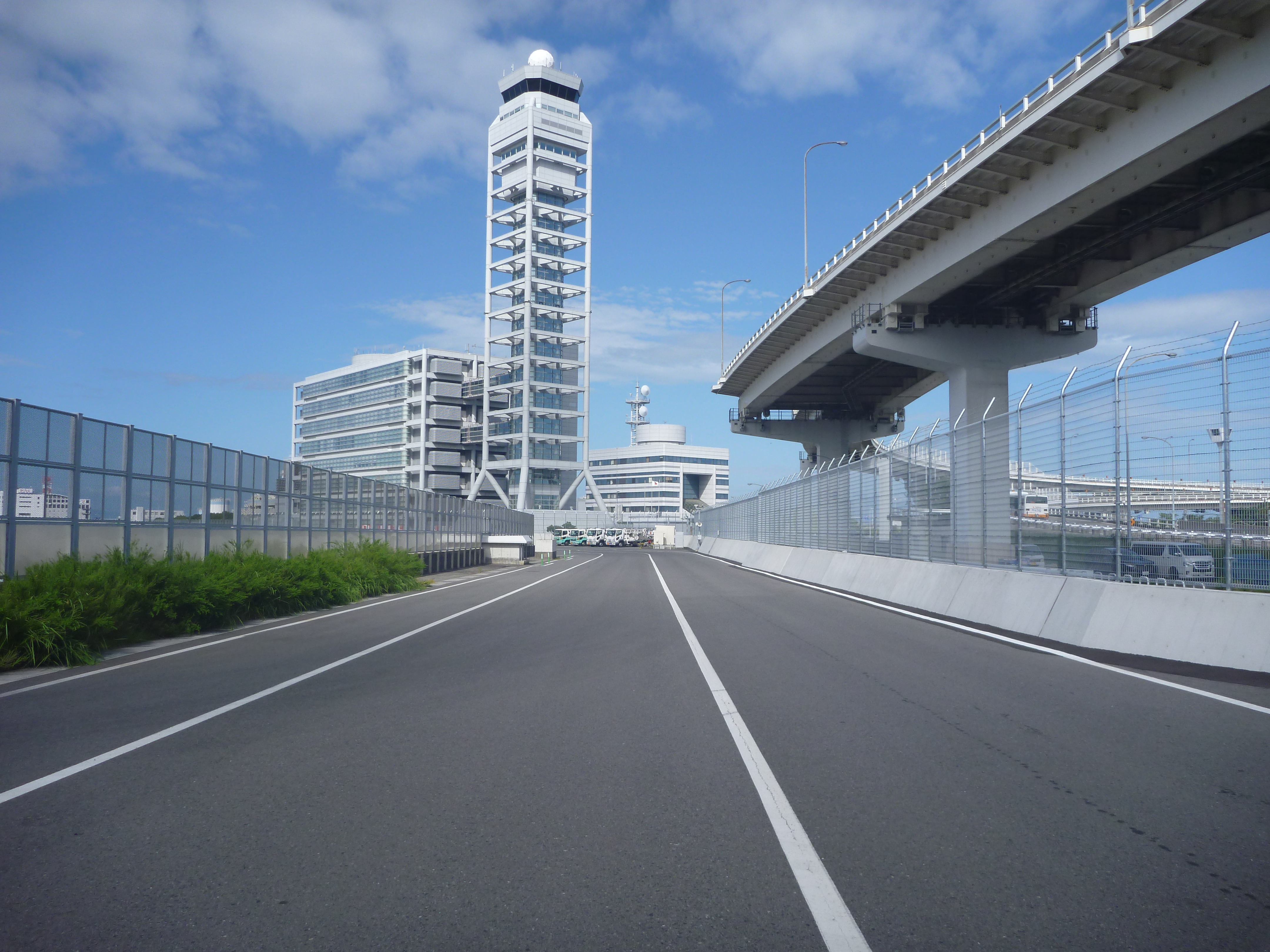 関空国際空港１期島ターミナル防護壁等築造