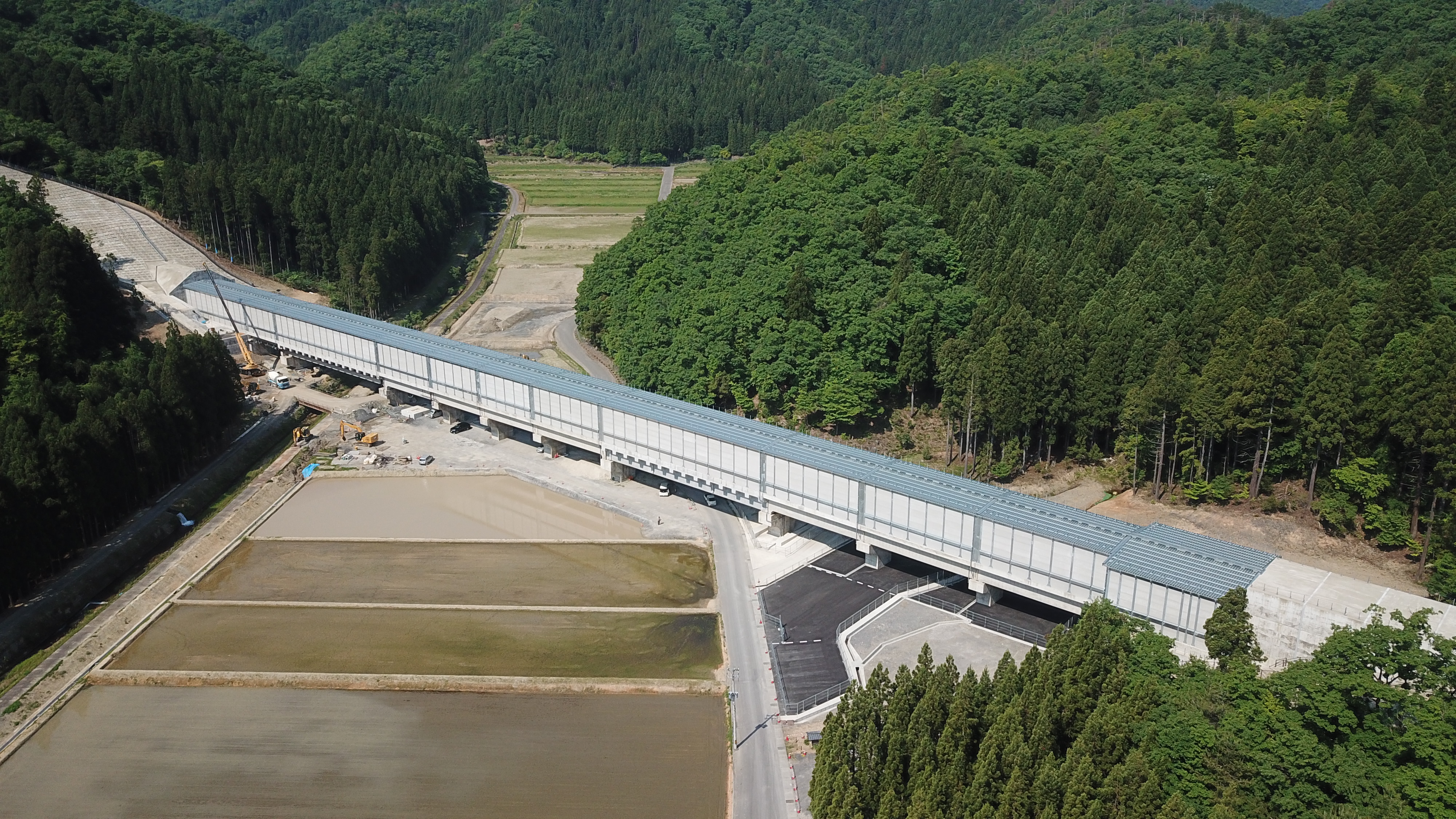 北陸新幹線、南越前鋼製シェルター外１箇所