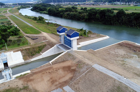 相長川水門築造