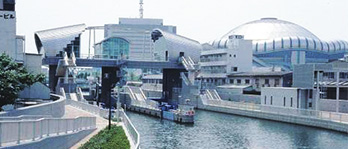 道頓堀川水門築造