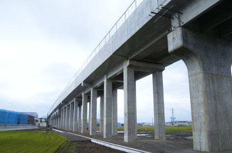 北陸新幹線　上越石沢高架橋