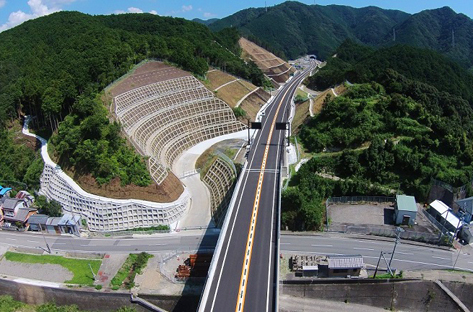 近畿自動車道紀勢線　立野地区改良工事